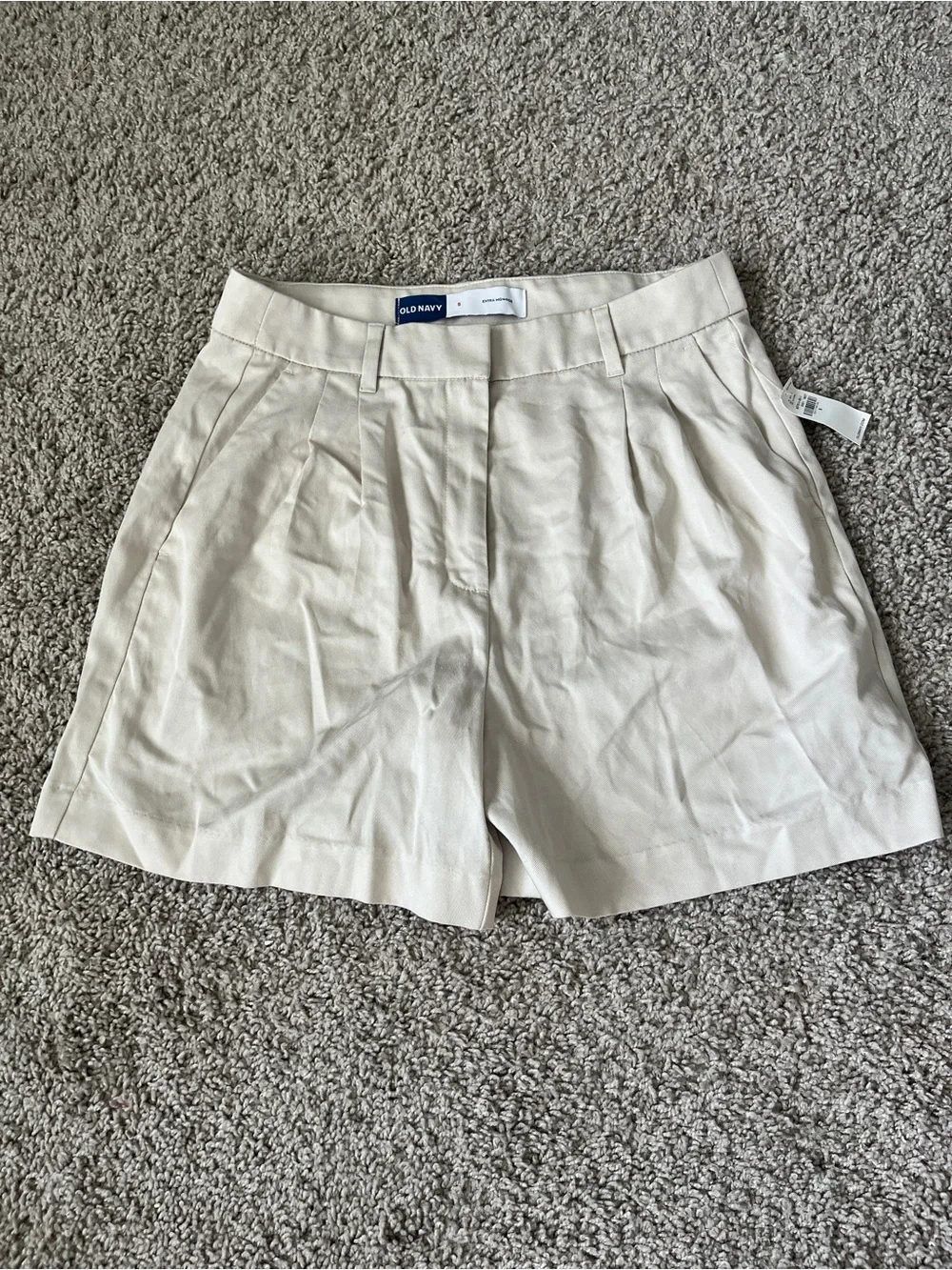 NWT Old Navy Extra High Rise Tailored Shorts Khaki Ivory Cream Size S Preppy